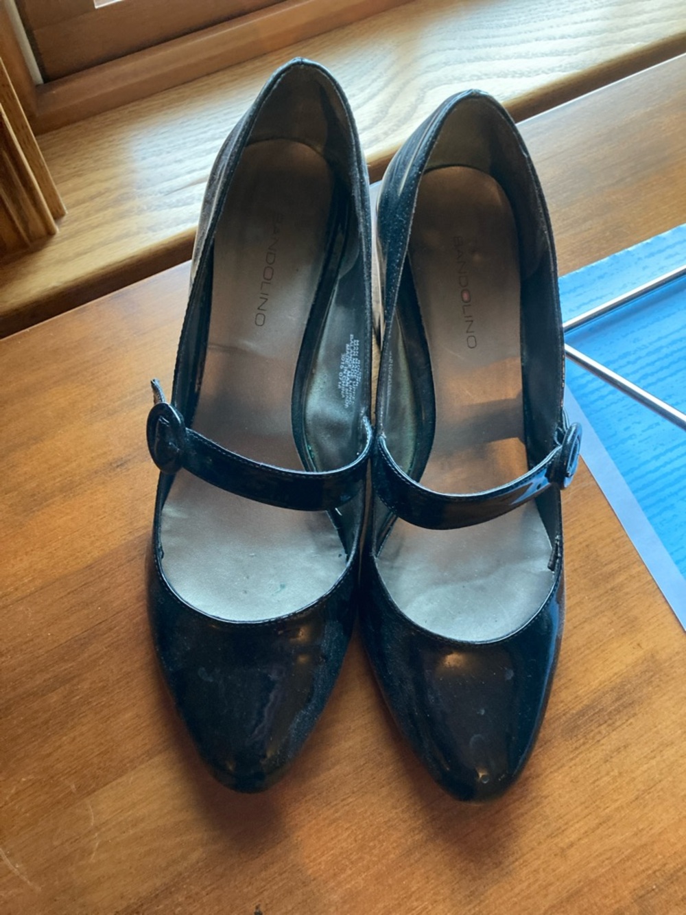 Bandolino Black Patent Mary Jane Heels